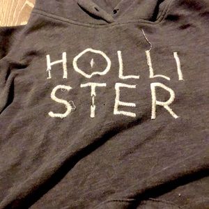 Holister sweater used small